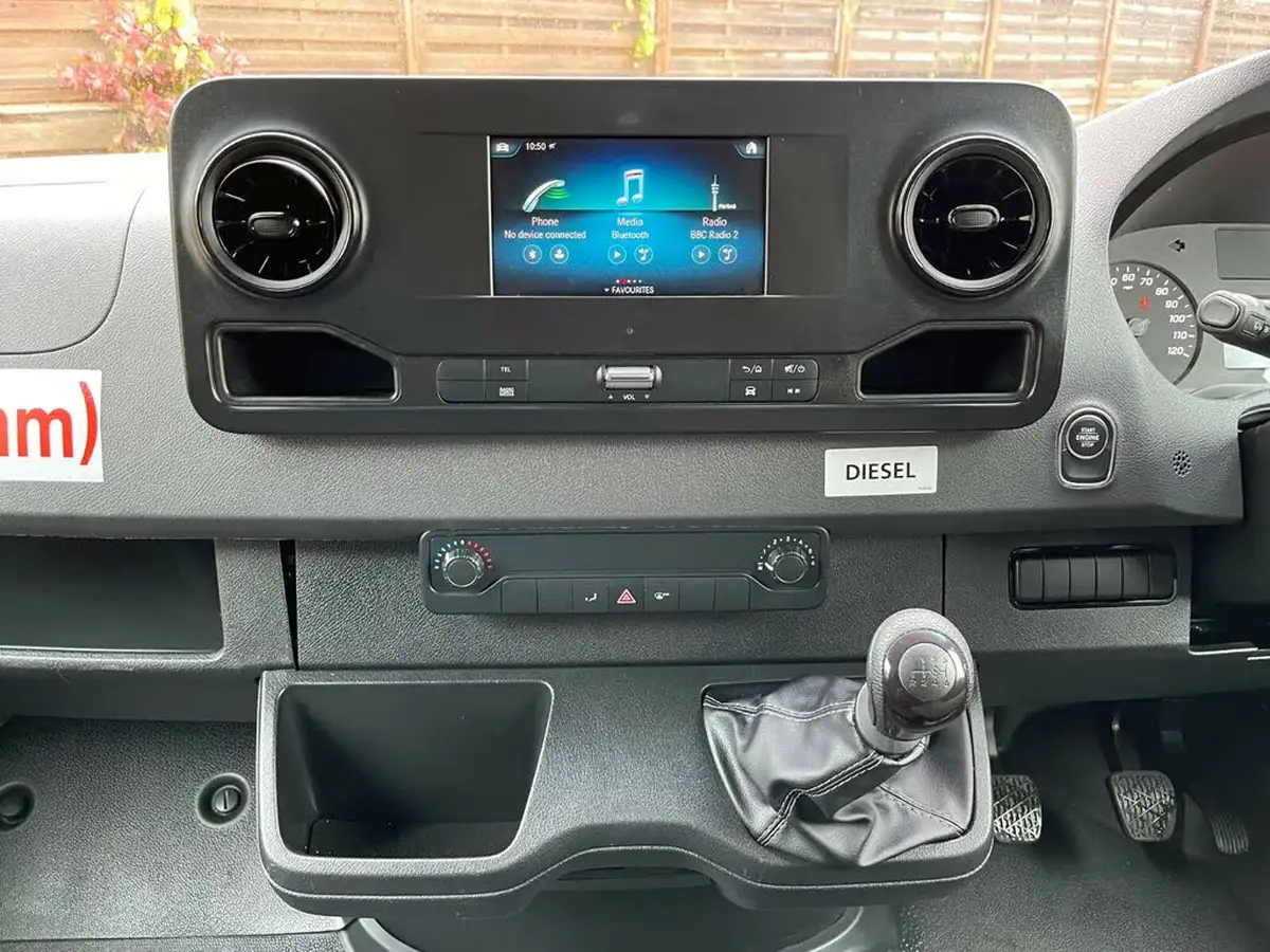 2021-mercedes-benz-sprinter-21cdi-316-l3h2-progressive-big-18