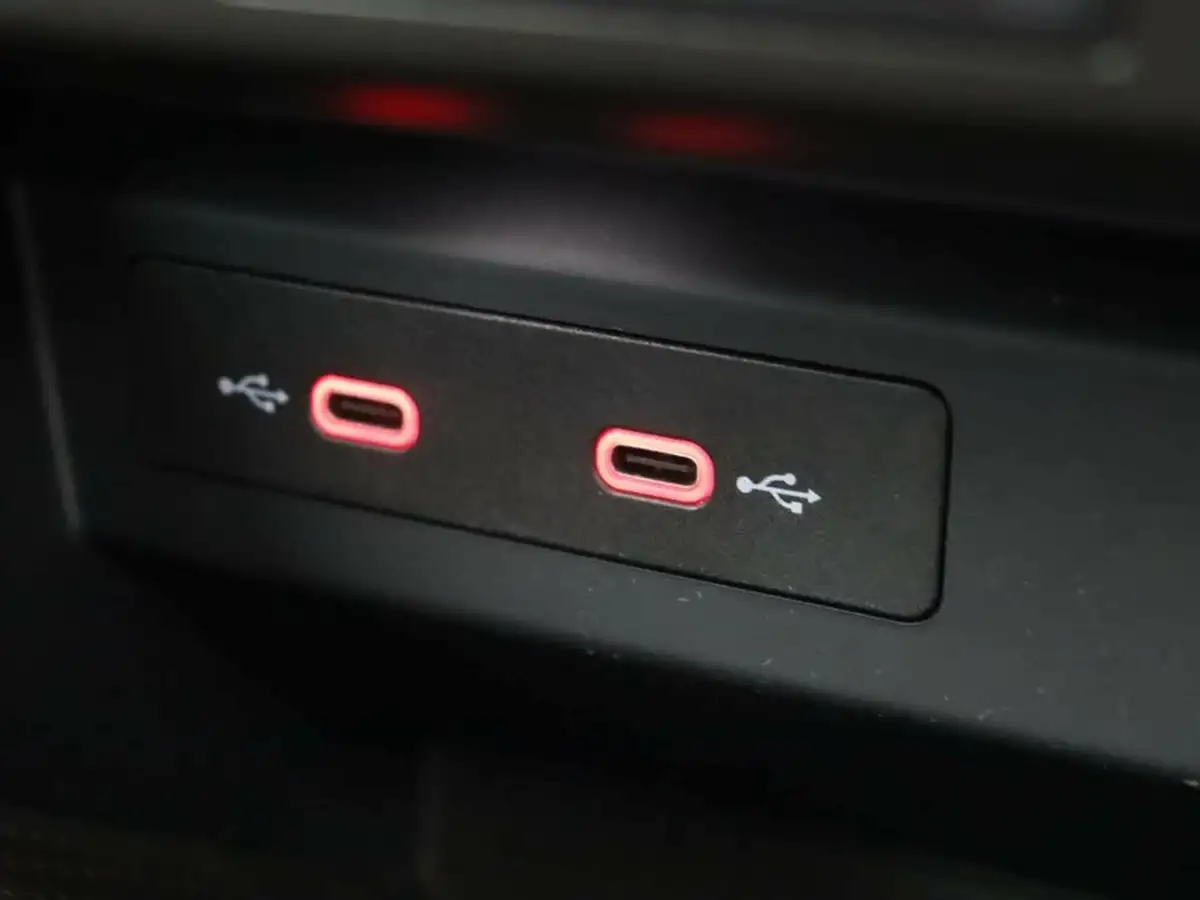 2022-seat-arona-15-tsi-fr-big-35