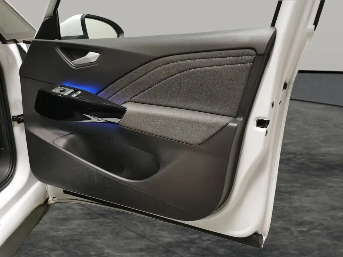 2023-volkswagen-id3-e-pro-58kwh-big-36