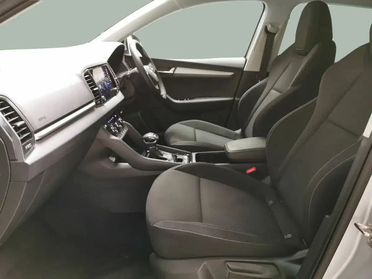 2023-skoda-karoq-15-tsi-se-drive-dsg-big-3