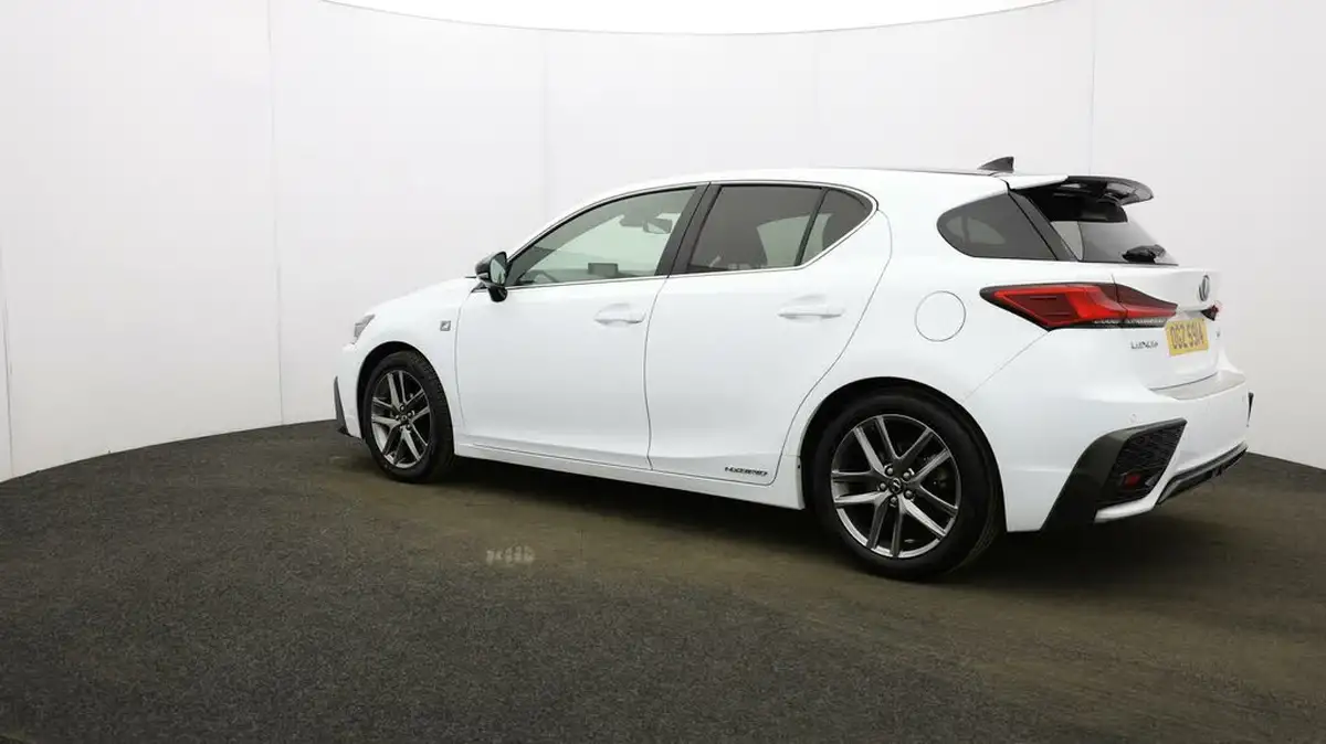 2019-lexus-ct-200h-18-f-sport-big-61