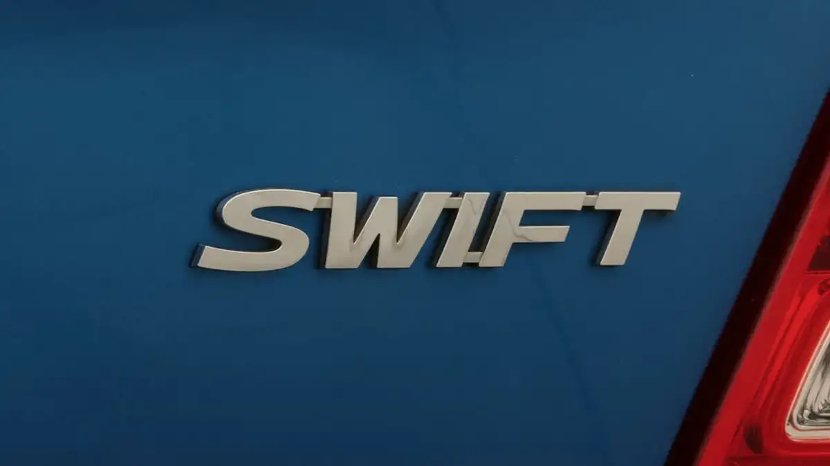 2018-suzuki-swift-10-boosterjet-sz5-111ps-shvs-big-23