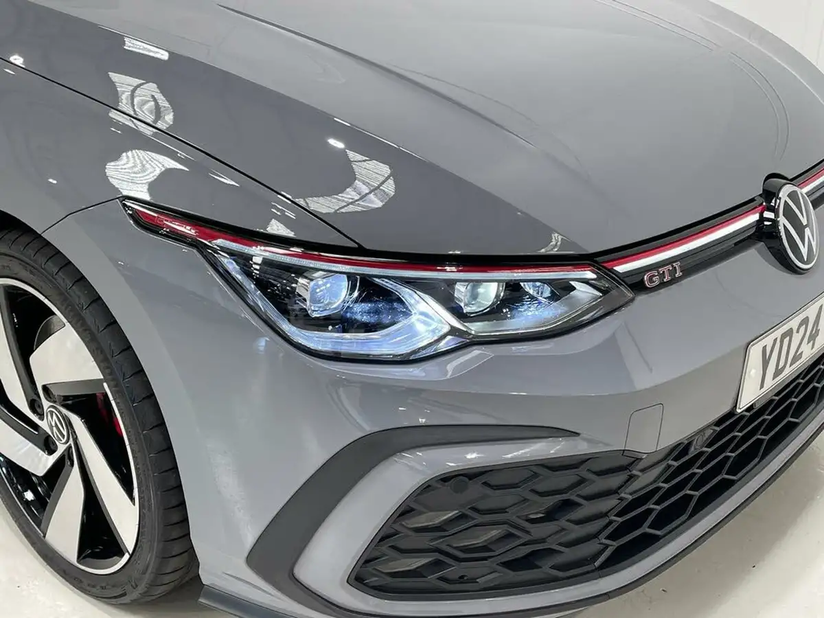 2024-volkswagen-golf-20-tsi-gti-245ps-big-8