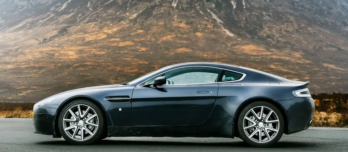2009-aston-martin-vantage-47-coupe-big-12