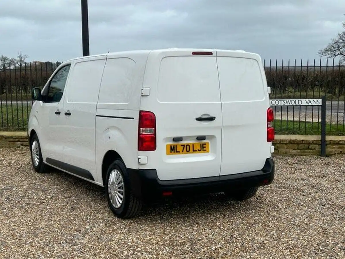 2020-peugeot-expert-15-bluehdi-compact-120bhp-big-9