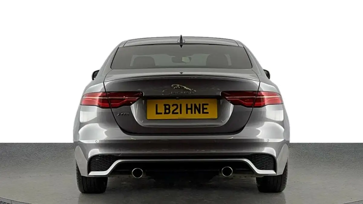 2021-jaguar-xe-20-p250-r-dynamic-se-big-4