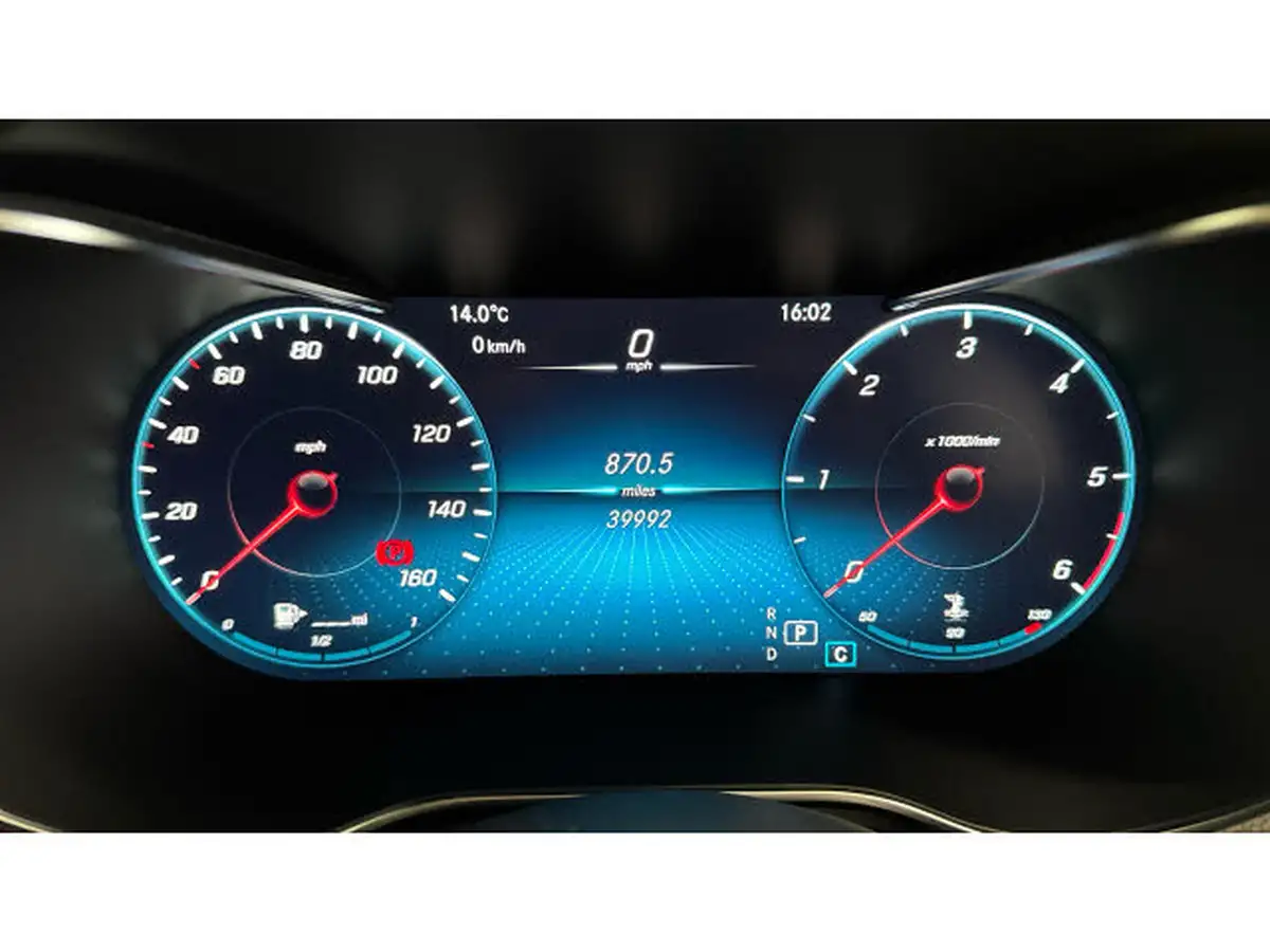 2022-mercedes-benz-glc-class-20d-glc300d-amg-line-premium-plus-244ps-coupe-4d-1950cc-big-17