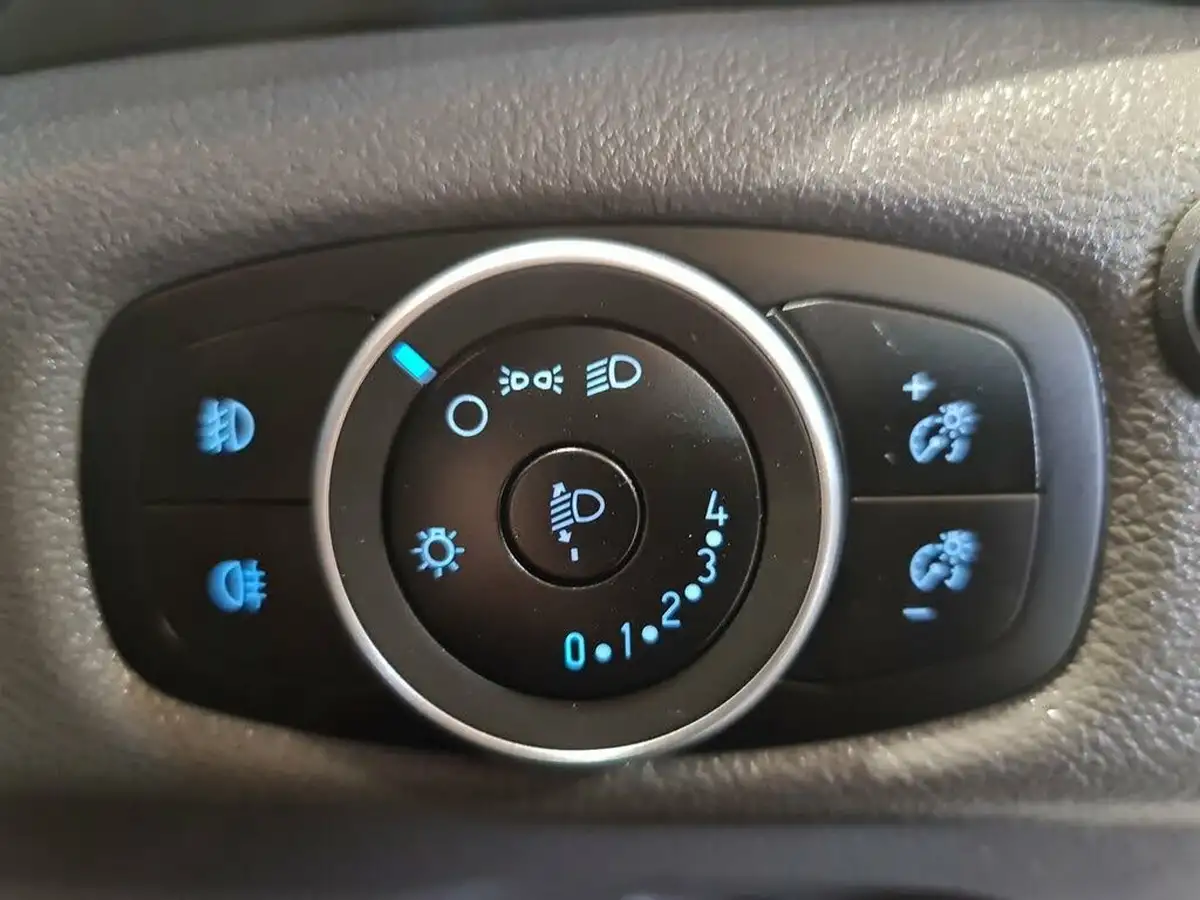 2022-ford-transit-20tdci-350-l3h2-leader-with-ac-chiller-big-28