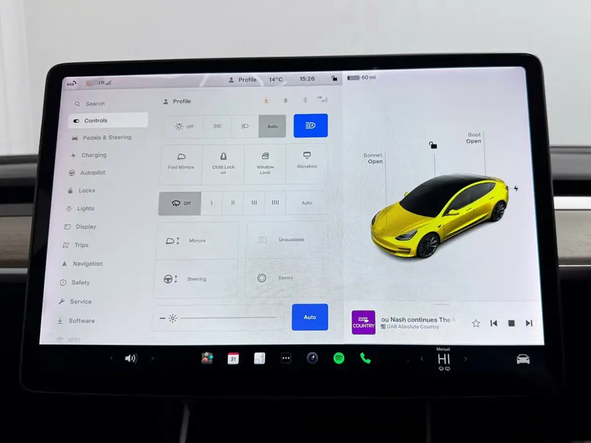 2020-tesla-model-3-e-performance-big-38