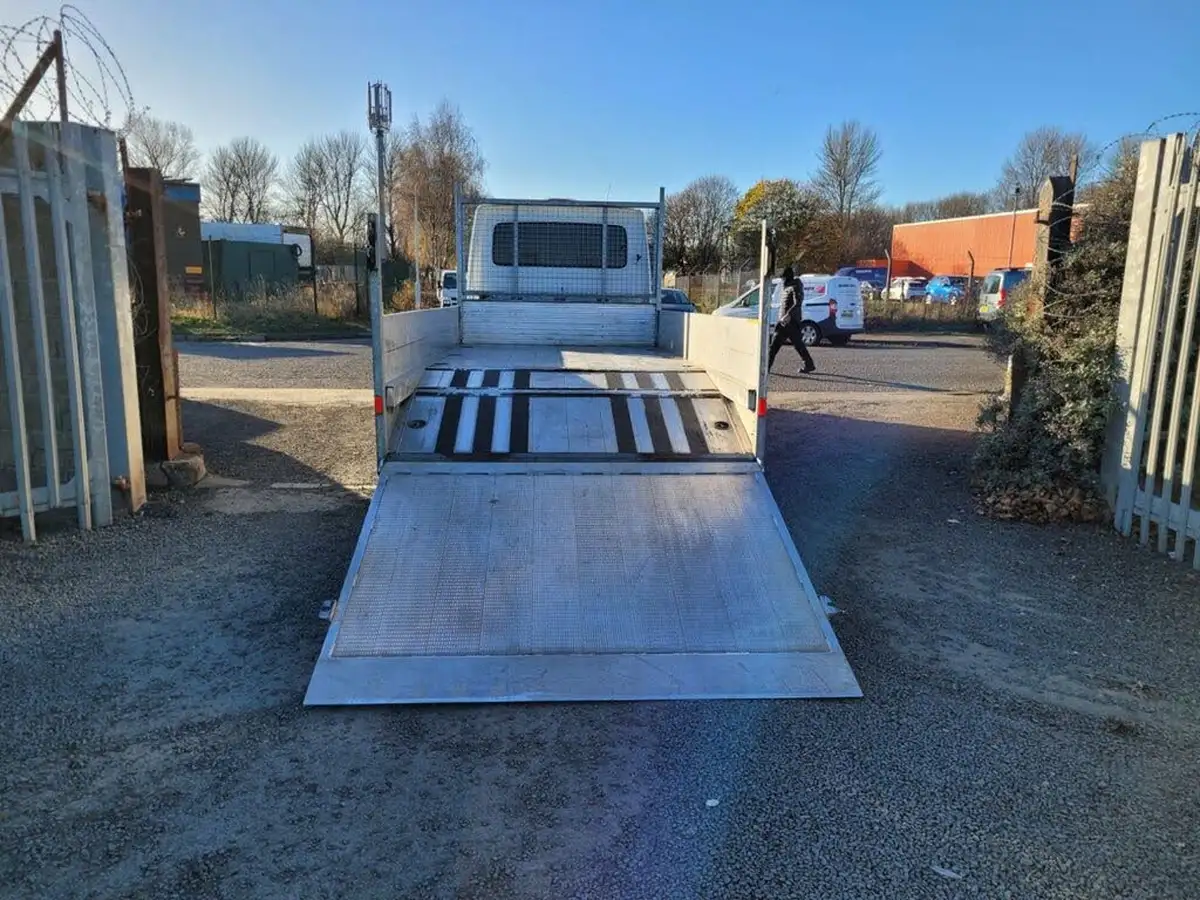 2015-iveco-daily-big-7