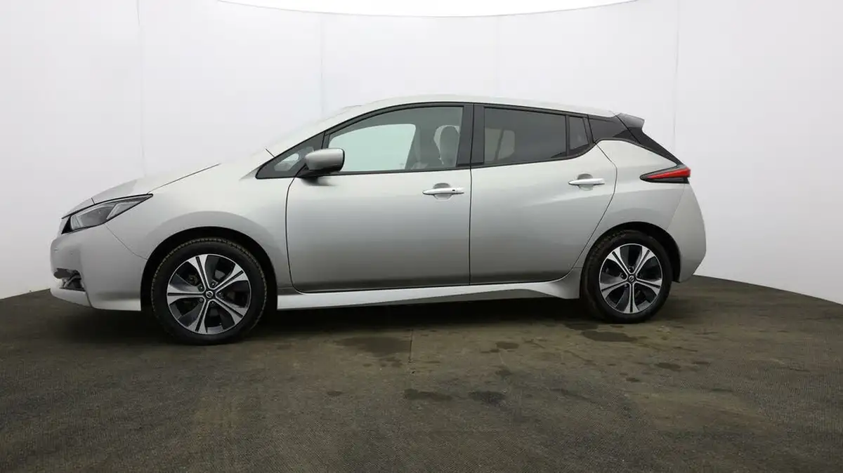 2021-nissan-leaf-e-e-n-connecta-big-61