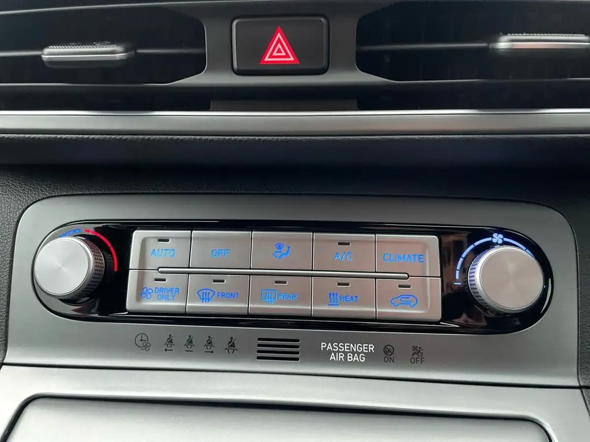 2022-hyundai-kona-e-premium-204ps-64kwh-7kw-obc-big-21