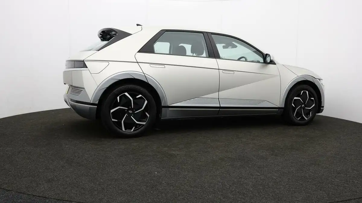 2021-hyundai-ioniq-5-e-premium-170ps-58kwh-rwd-big-27
