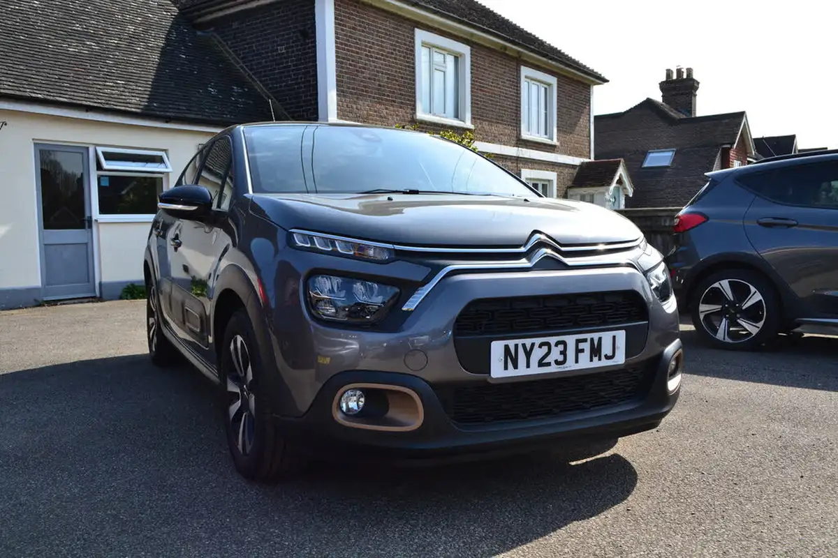 2023-citroen-c3-12-puretech-c-series-edition-83ps-ss-big-0