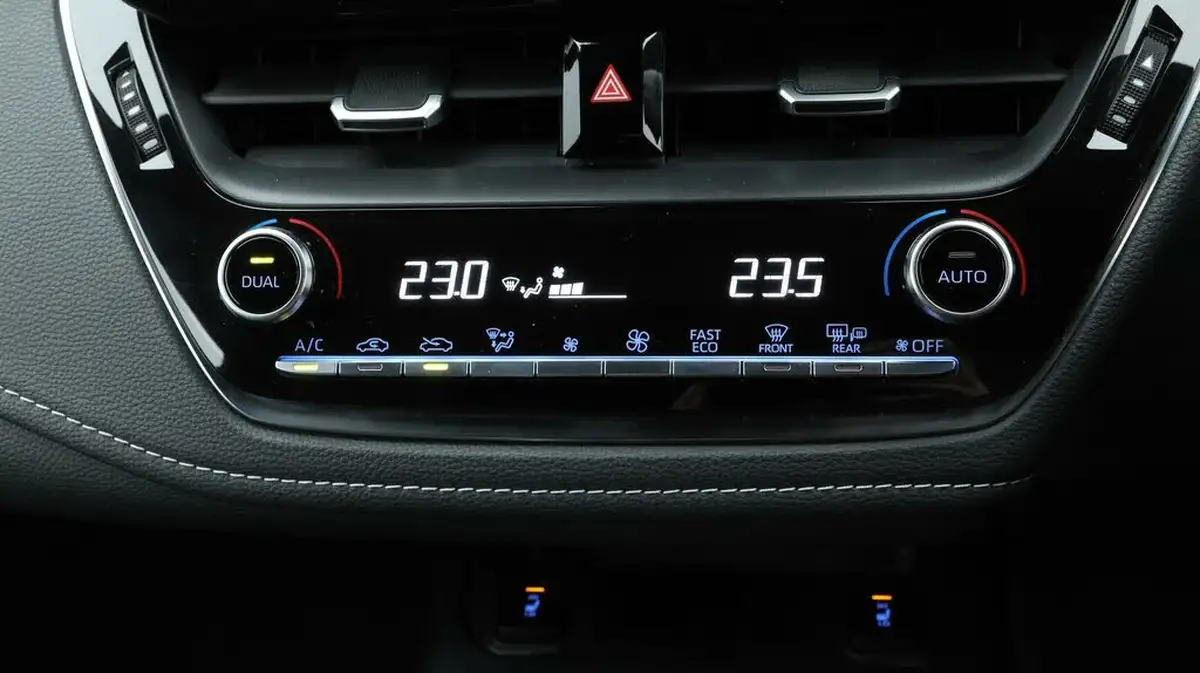2020-toyota-corolla-20-vvt-i-gr-sport-spare-wheel-hatchback-big-12