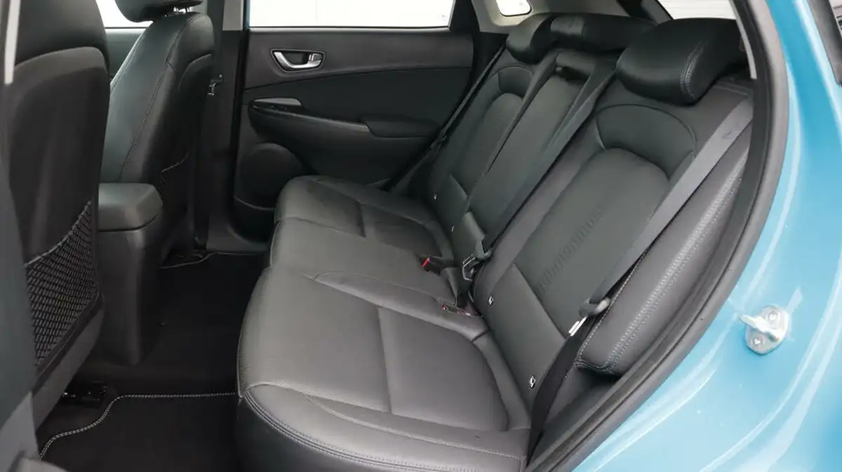 2023-hyundai-kona-e-ultimate-204ps-64kwh-105kw-obc-big-16