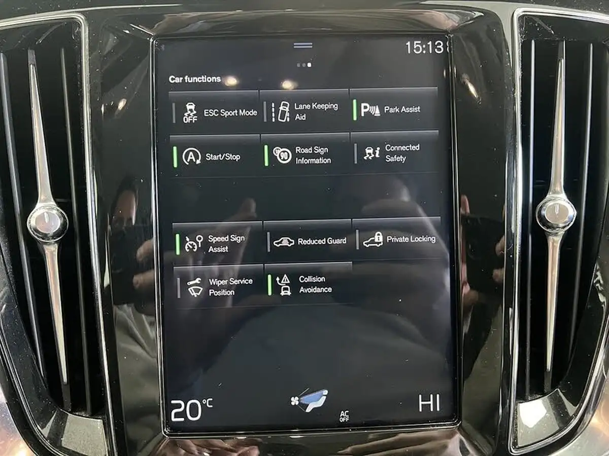 2019-volvo-v60-20td-d3-momentum-big-15