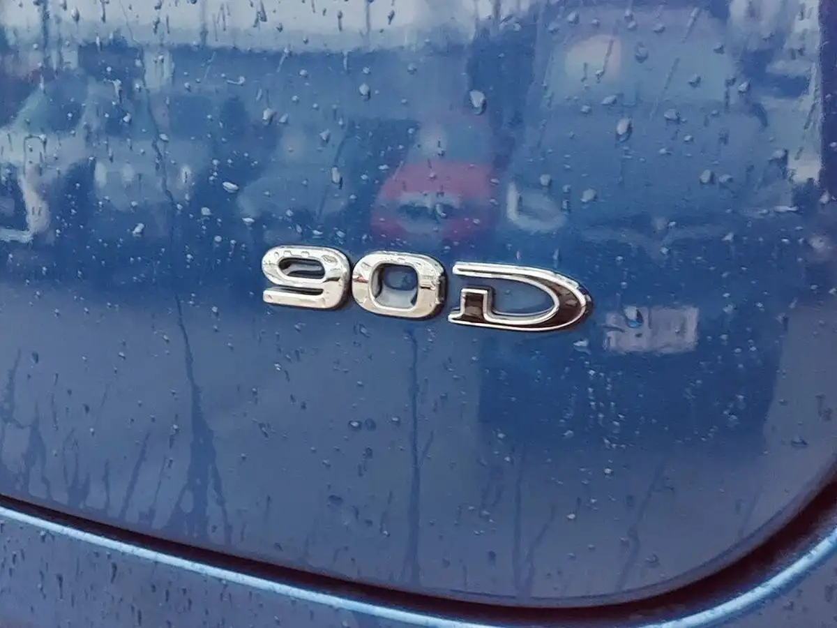 2017-tesla-model-x-e-90d-big-11