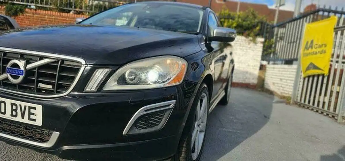 2010-volvo-xc60-24td-d5-r-design-se-premium-geartronic-big-23