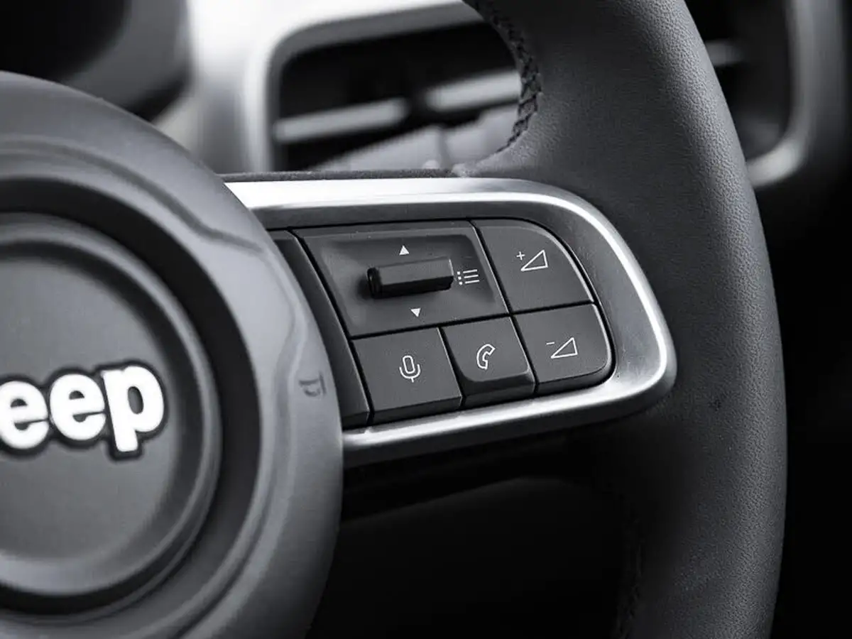 2025-jeep-avenger-12-gse-summit-big-5