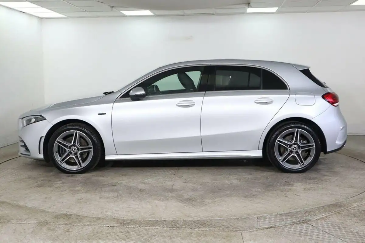 2021-mercedes-benz-a-class-13-a250e-amg-line-hatchback-5d-big-4