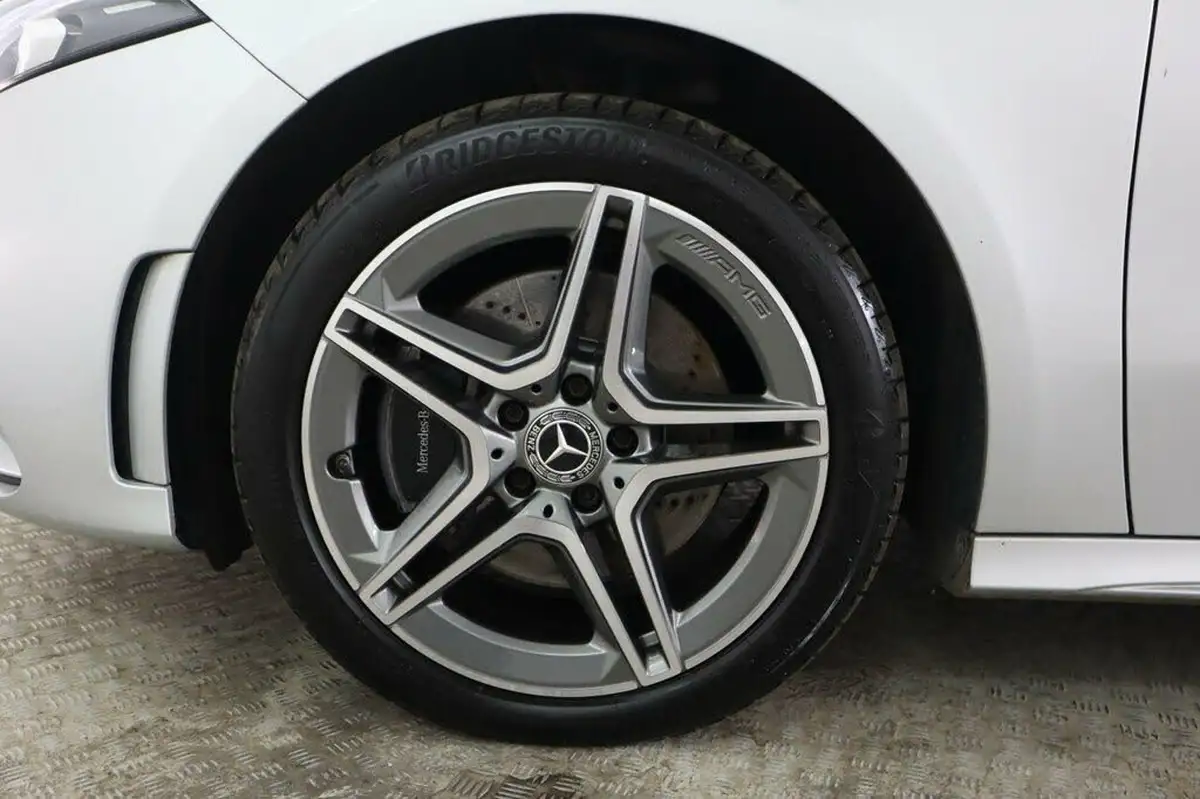 2021-mercedes-benz-a-class-13-a250e-amg-line-hatchback-5d-big-28