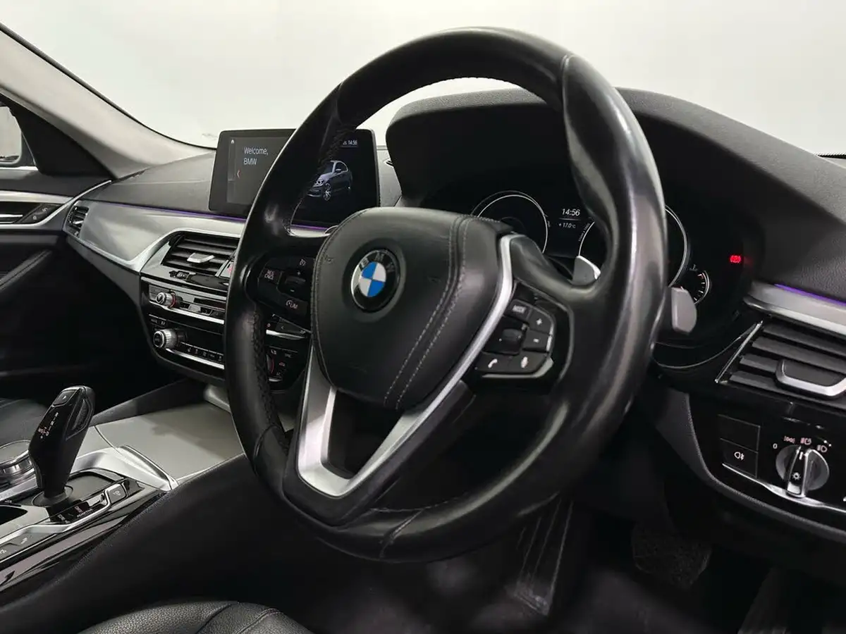 2017-bmw-5-series-30td-530d-se-xdrive-saloon-4d-big-8