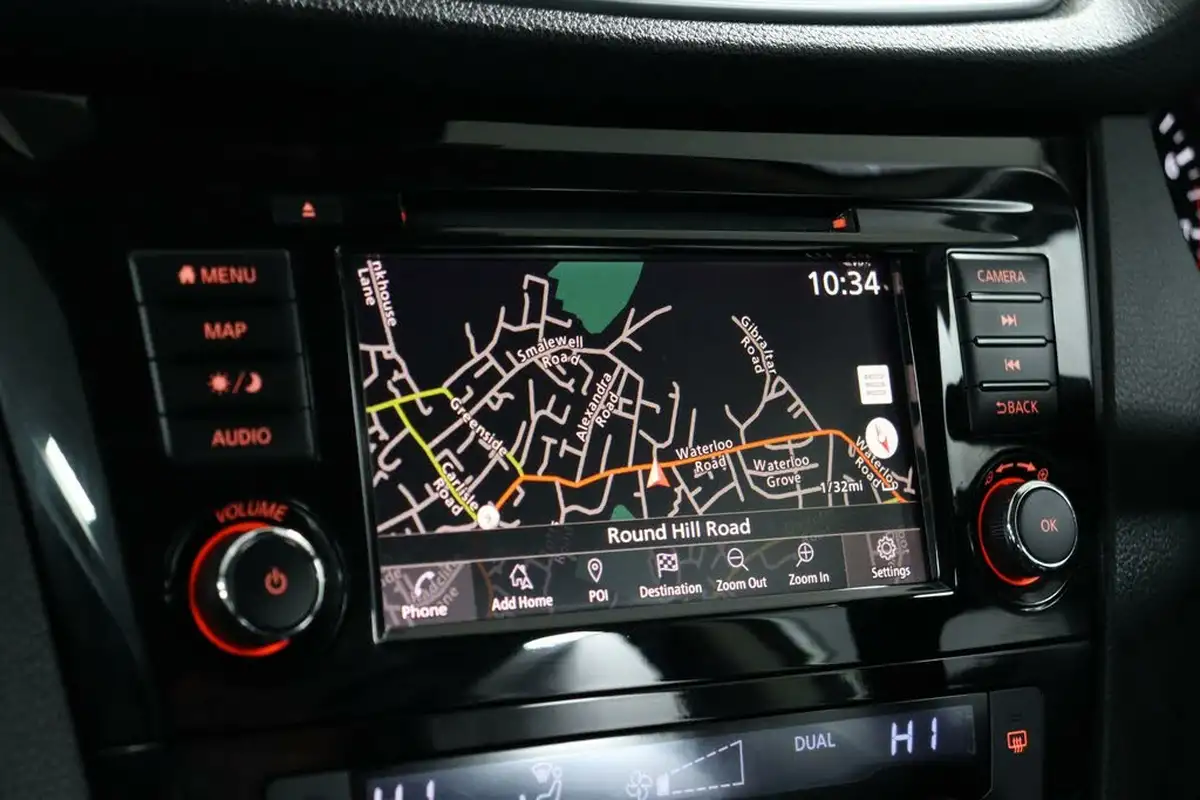 2019-nissan-qashqai-13-dig-t-acenta-premium-140ps-big-32