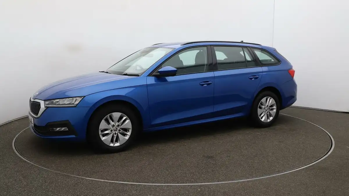 2022-skoda-octavia-10-tsi-se-technology-109ps-hatchback-big-64
