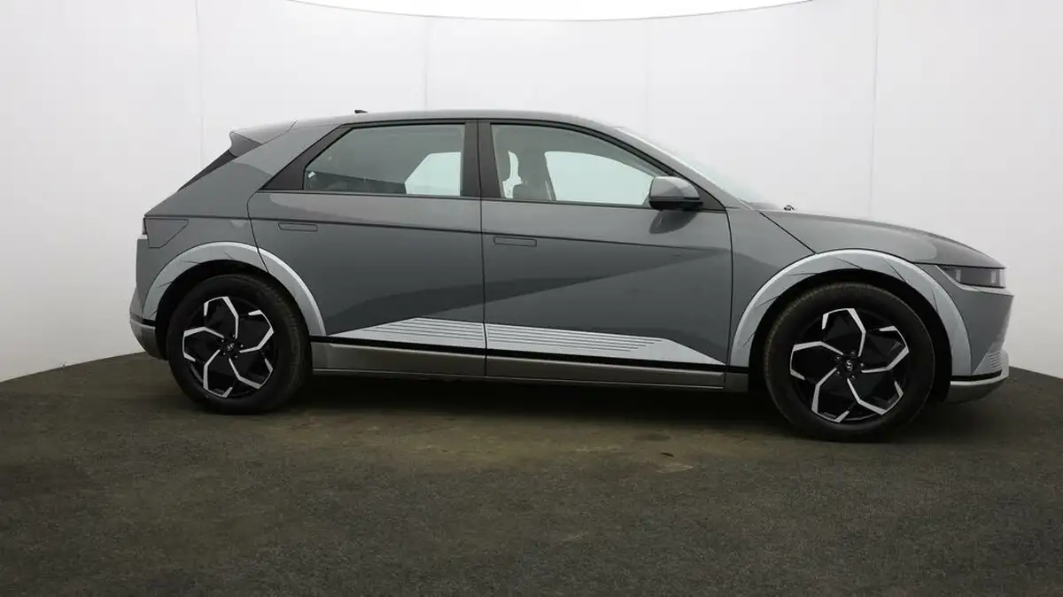 2023-hyundai-ioniq-5-e-premium-228ps-77kwh-rwd-big-34