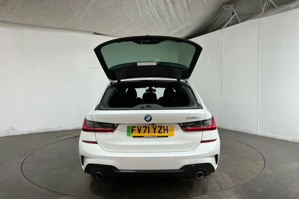 2022-bmw-3-series-20-330e-m-sport-touring-5d-big-41