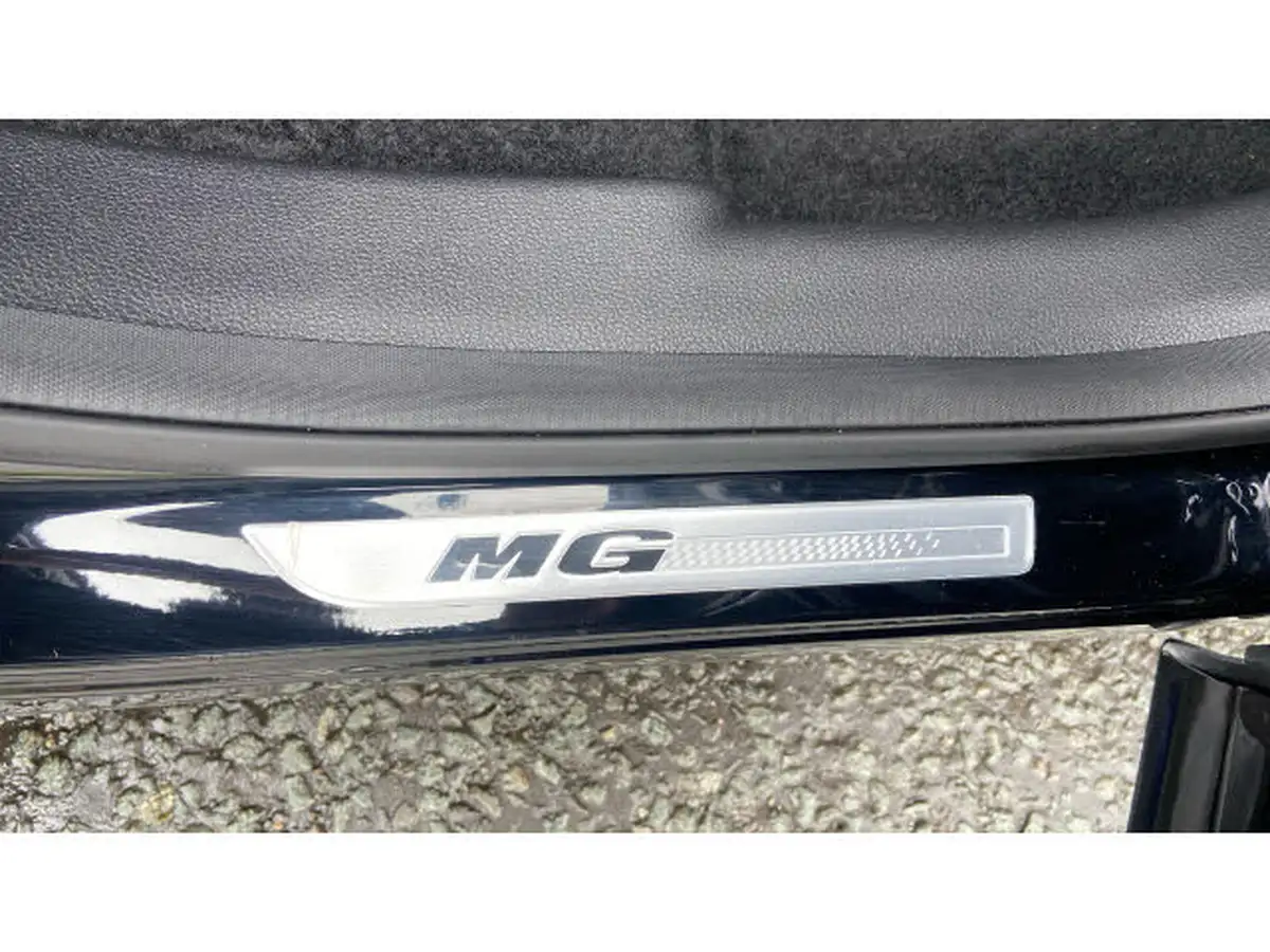 2023-mg-hs-15t-gdi-se-162ps-dct-big-22