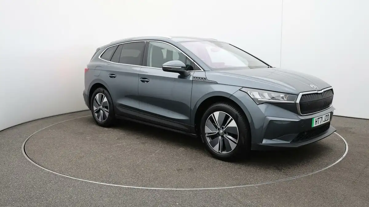 2022-skoda-enyaq-e-80-82-kwh-big-43