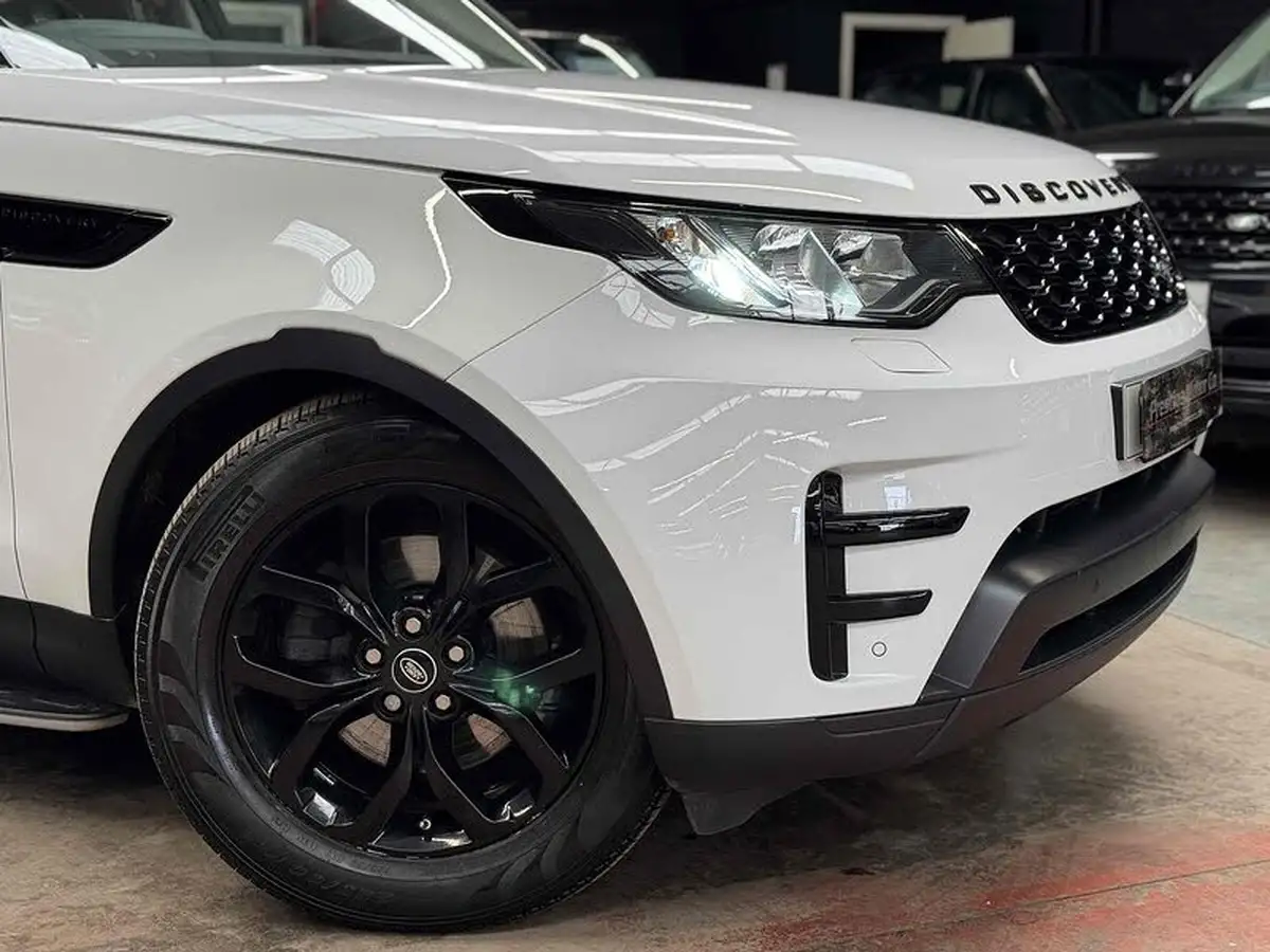 2018-land-rover-discovery-20-si4-s-big-17