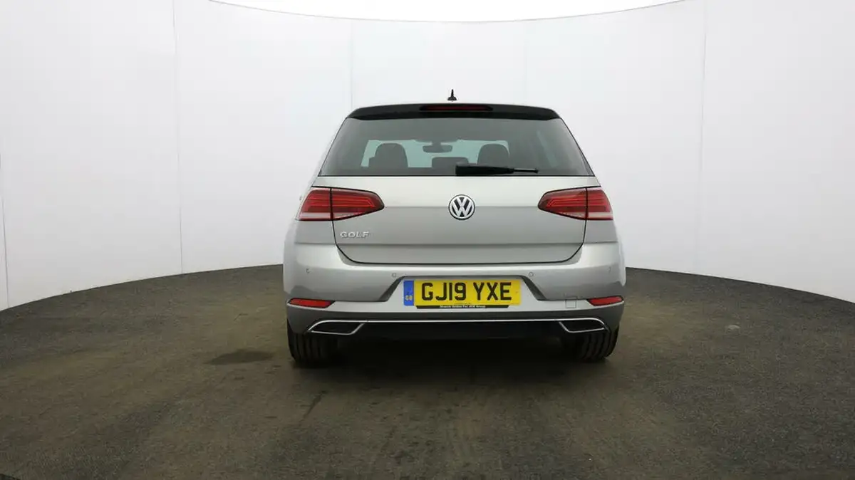2019-volkswagen-golf-15-tsi-gt-150ps-hatchback-5d-dsg-big-60