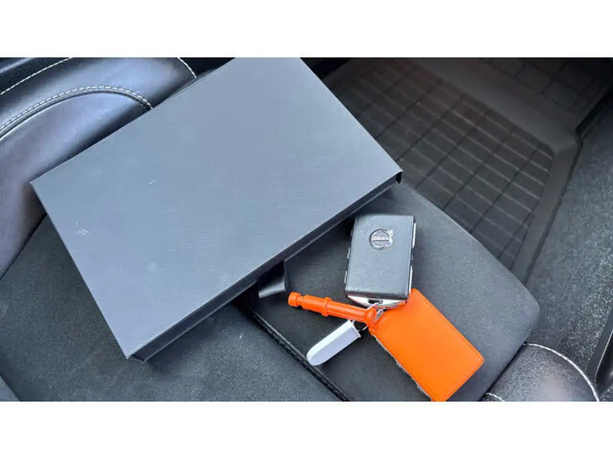 2021-volvo-xc40-e-twin-recharge-plus-big-18