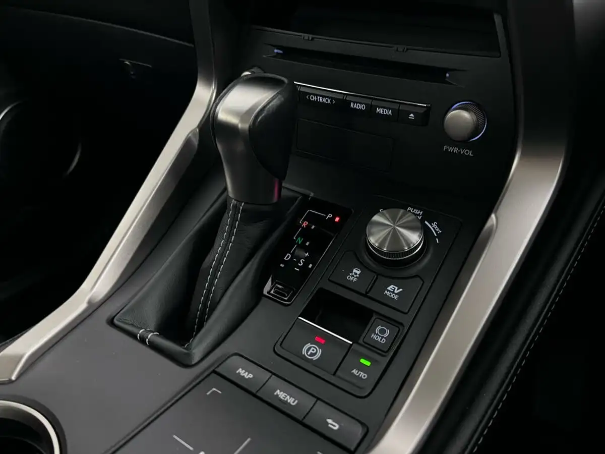 2018-lexus-nx-300h-25-se-4wd-big-41