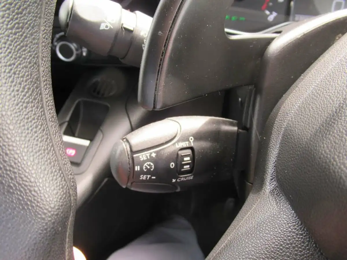2021-citroen-berlingo-15bluehdi-1000-driver-130pseu6dt-e-ss-eat8-big-19