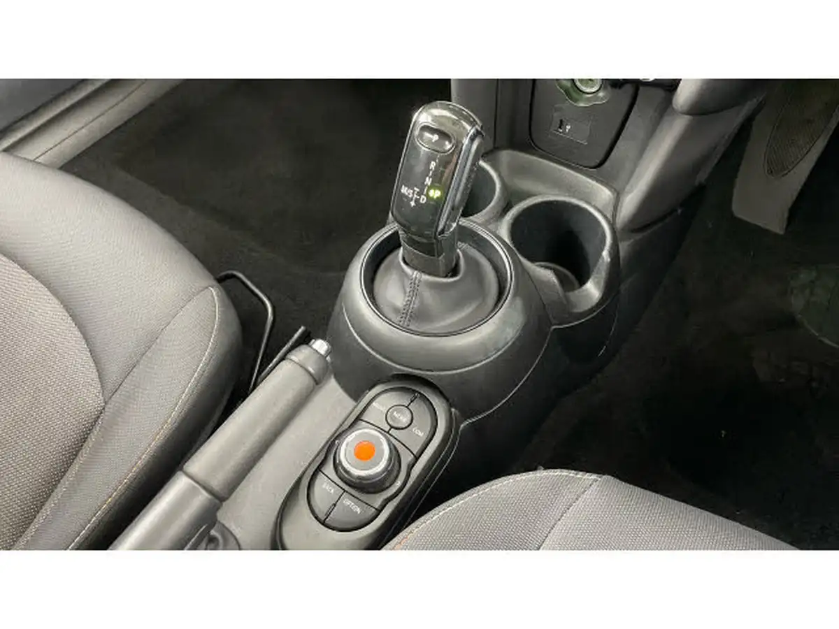 2021-mini-countryman-15-cooper-classic-auto-big-9