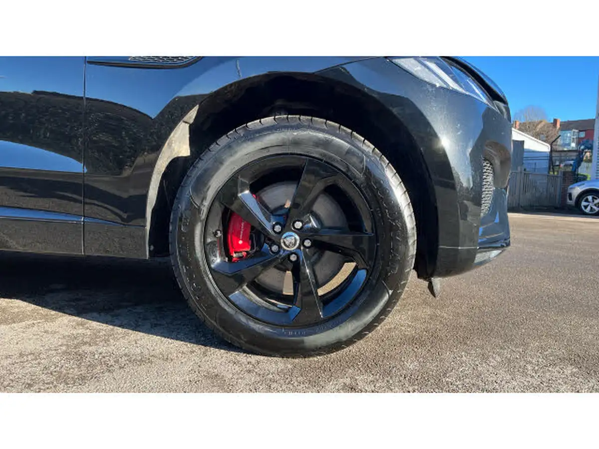 2024-jaguar-f-pace-20-p400e-r-dynamic-se-black-90th-anniversary-edition-big-7