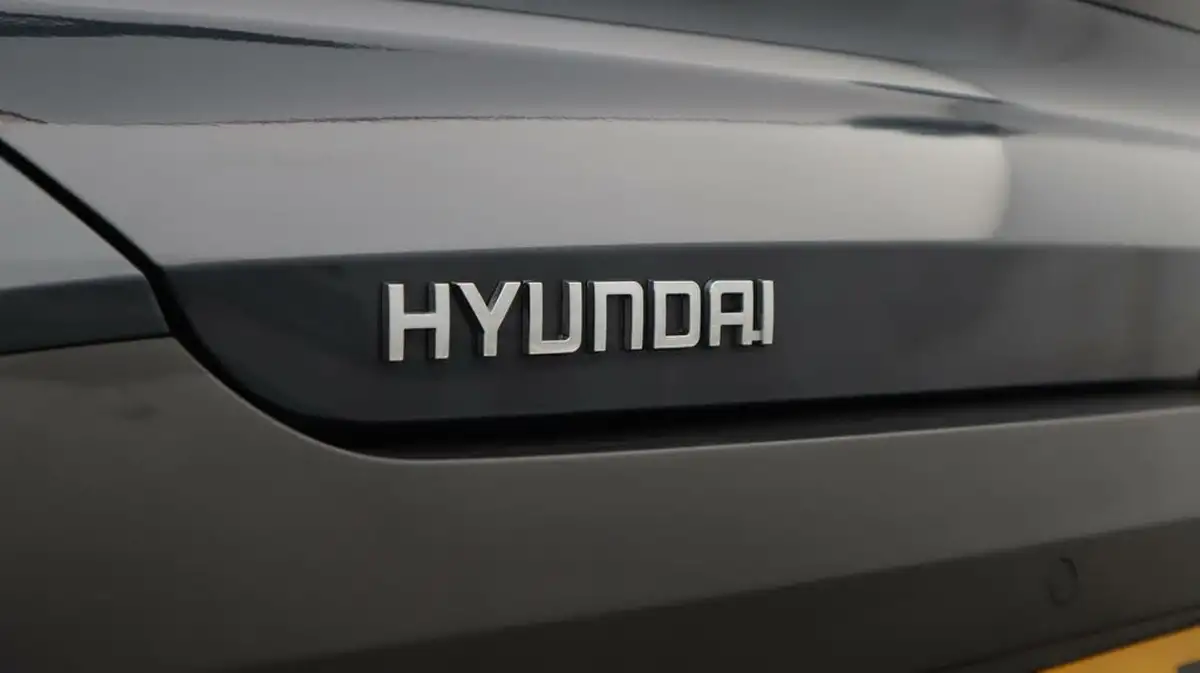 2024-hyundai-bayon-10-t-gdi-premium-120ps-48-volt-mhev-dct-big-20