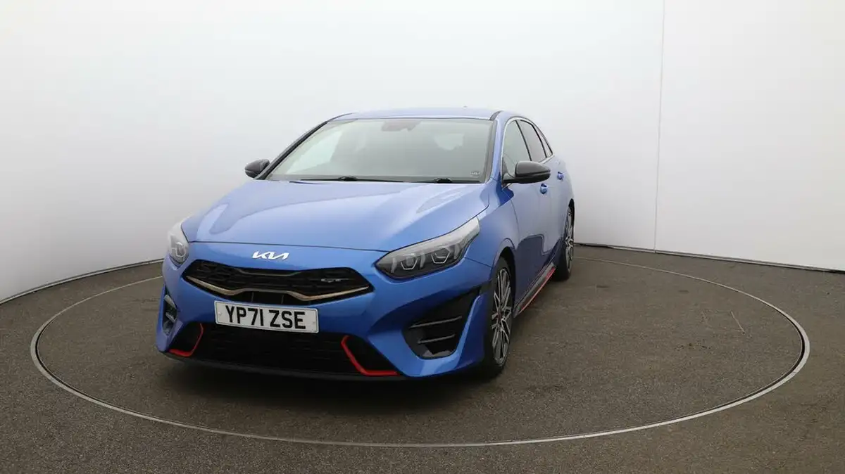 2022-kia-pro-ceed-16-t-gdi-gt-big-34