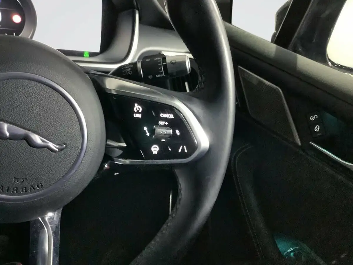 2019-jaguar-i-pace-ev400-hse-big-19