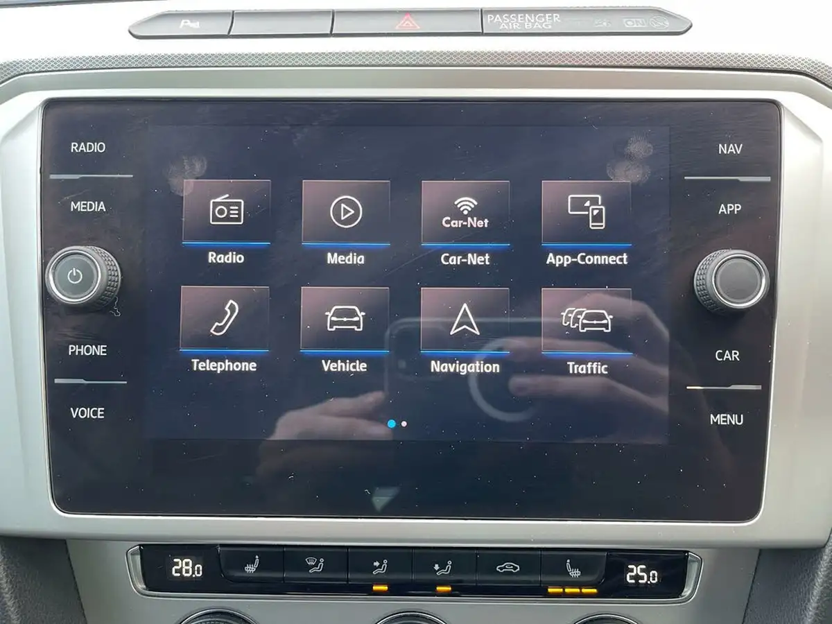 2019-volkswagen-passat-20tdi-se-business-ss-saloon-4d-big-33