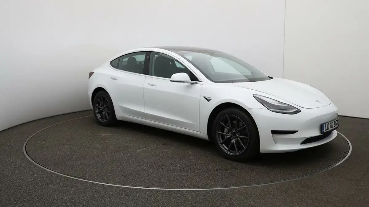 2020-tesla-model-3-e-standard-plus-big-43