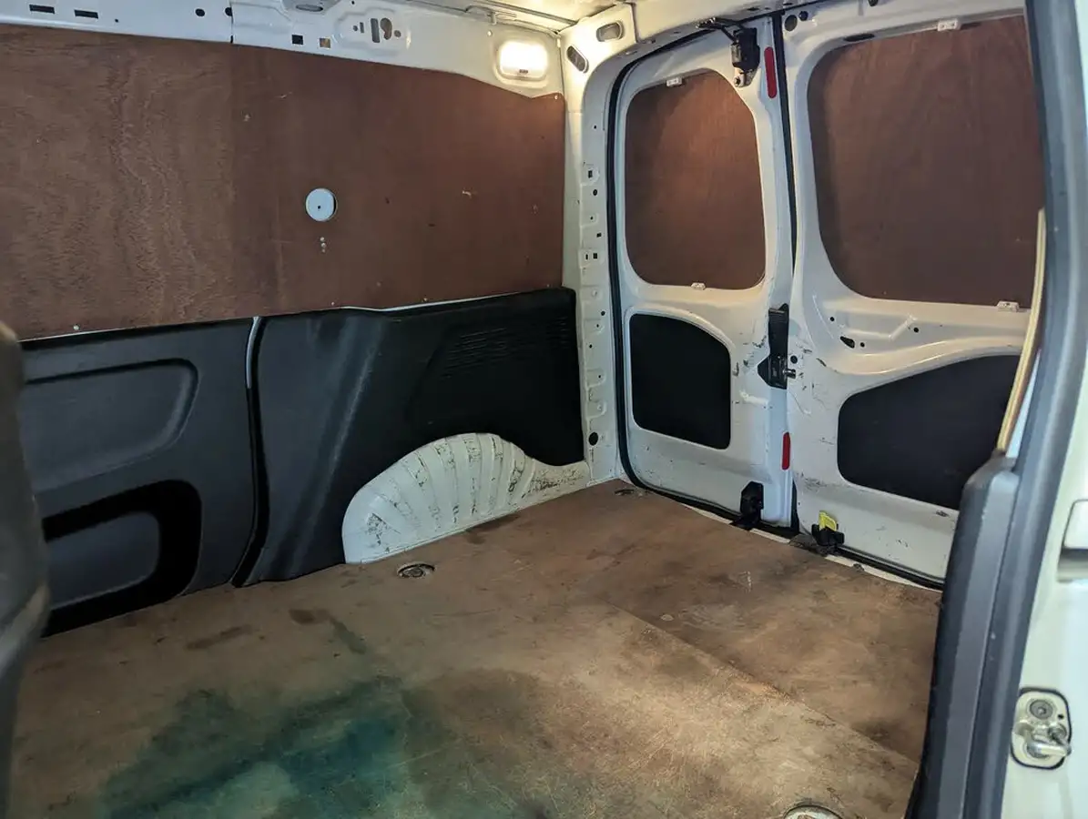 2021-vauxhall-combo-15cdti-sportive-2300-100pseu6dt-l1h1-panel-big-9