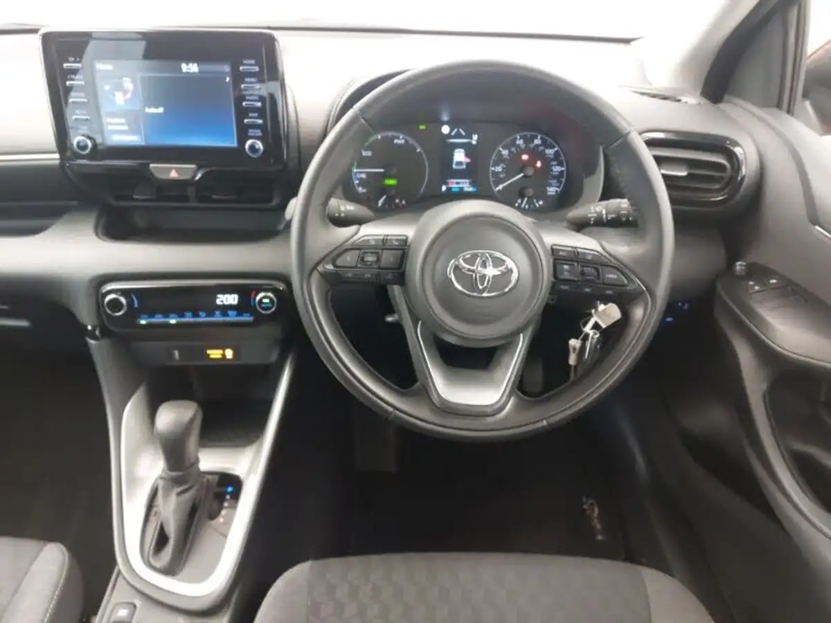 2022-toyota-yaris-15-vvt-i-icon-big-6