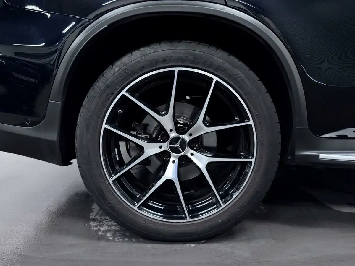 2021-mercedes-benz-glc-class-30-glc-amg-43-premium-station-wagon-5d-big-49