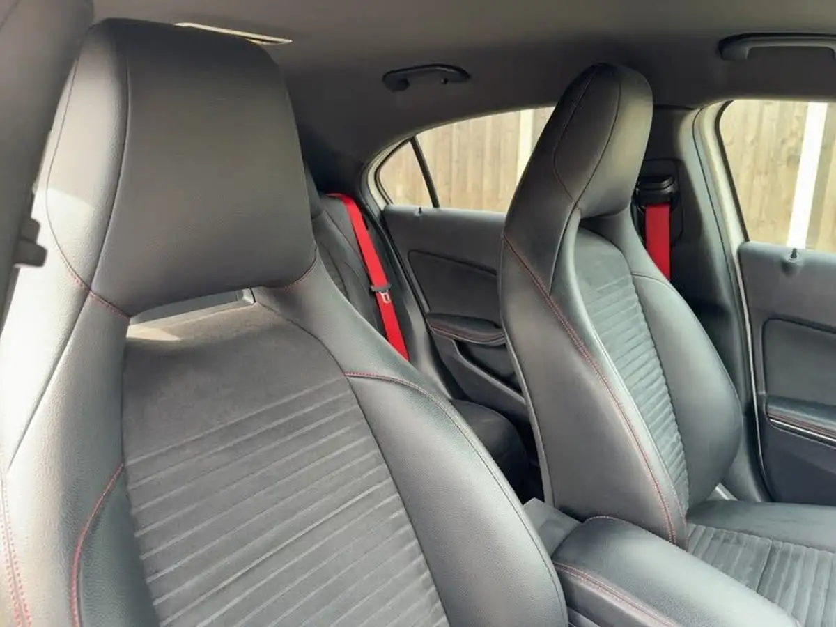 2014-mercedes-benz-a-class-20-a250-engineered-by-amg-big-11