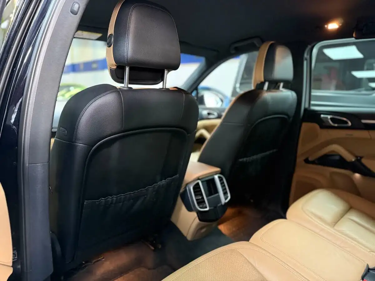 2015-porsche-cayenne-30td-big-38